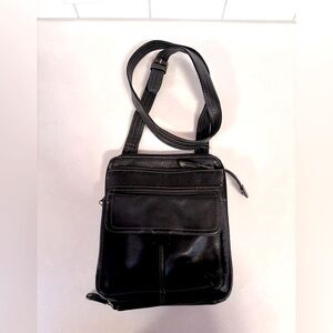 FOSSIL Black Leather Crossbody Bag